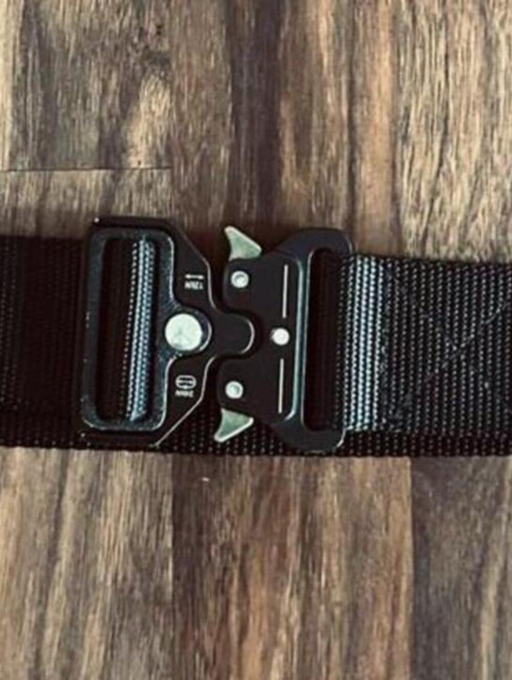 Propper Black Tactical Black 1.75'' Quick Release Buckle - 47'' EUC